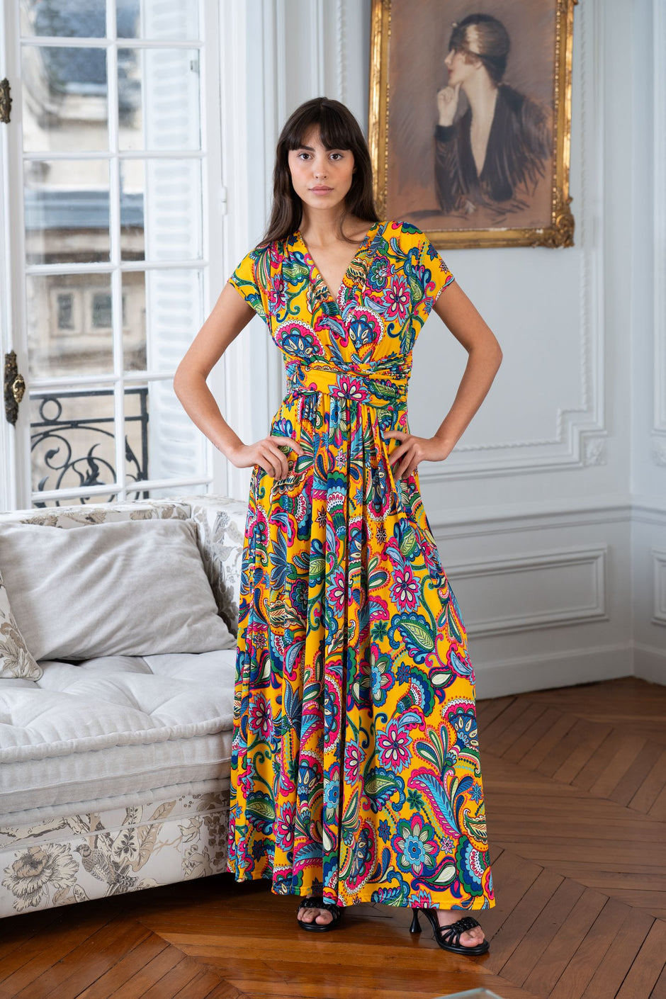 Women’s Elegant French Dress – Flatter Your Silhouette